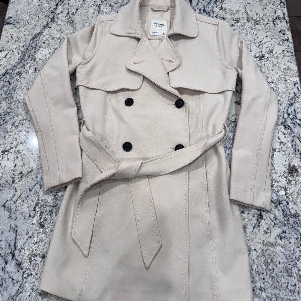 Abercrombie & Fitch Cream Belted Trench Coat – Size Medium- Cream - Picture 4 of 10